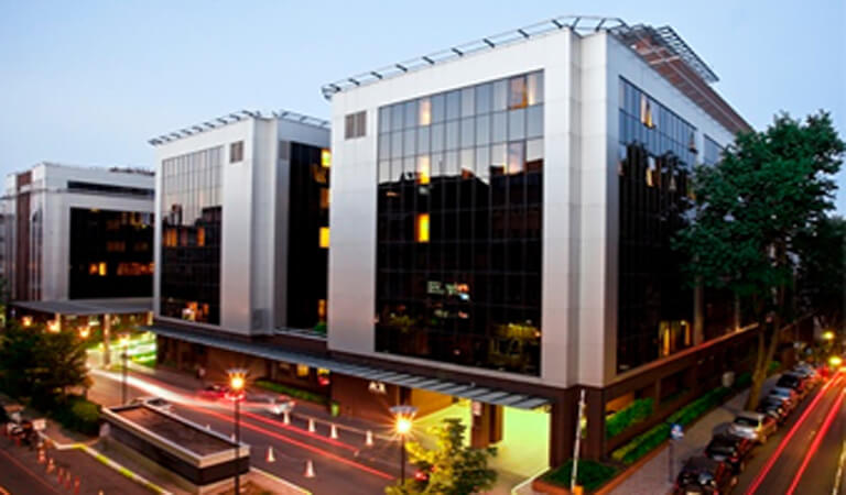 American Hospital